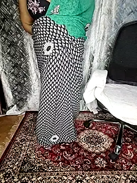 Curvy Pooja online show from July 3, 2026, 5:52 pm