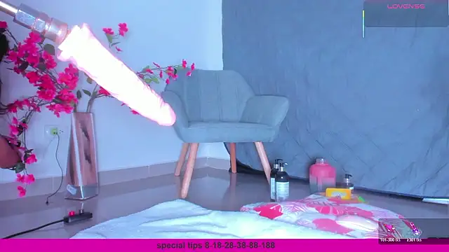 Snapshot of sophie_1_ chatting on March 12, 2026, 3:45 am sophie 1 online show from March 12, 2026, 3:45 am