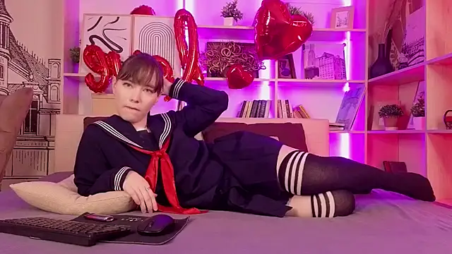 Snapshot of YukiNort chatting on February 17, 2026, 5:32 pm YukiNort online show from February 17, 2026, 5:32 pm