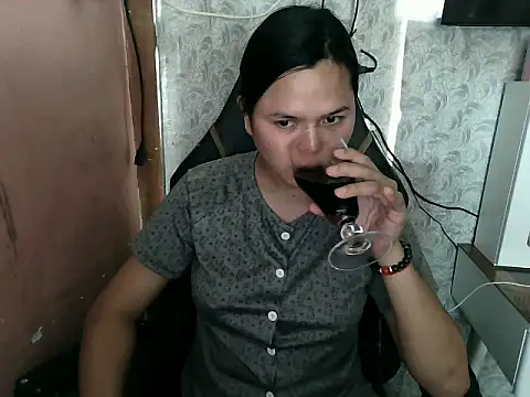 Snapshot of urSweetheart chatting on February 2, 2026, 12:53 am urSweetheart online show from February 2, 2026, 12:53 am