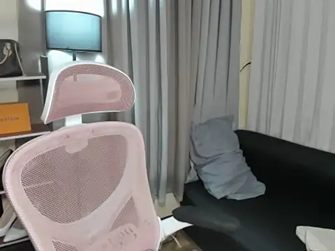 TsUncutMegan online show from December 15, 2025, 7:31 pm