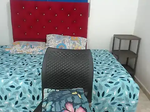 libby blonde online show from November 28, 2025, 2:06 pm