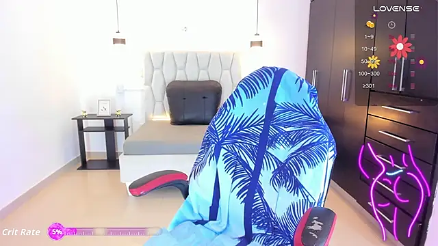 Snapshot of elenamilf chatting on January 14, 2026, 7:17 pm elenamilf online show from January 14, 2026, 7:17 pm