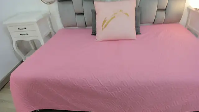 Snapshot of gaby_smit__ chatting on December 16, 2025, 11:36 am gaby smit online show from December 16, 2025, 11:36 am