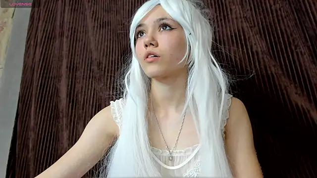 Snapshot of MissKotomissCat chatting on November 29, 2025, 1:39 am MissKotomissCat online show from November 29, 2025, 1:39 am