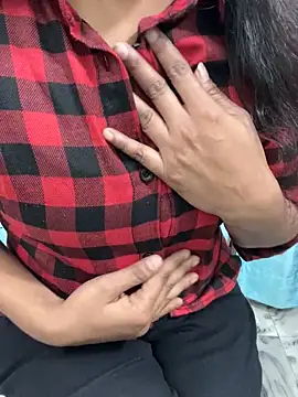 Juliekhan 98 online show from November 29, 2025, 8:36 am