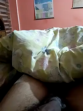 Snapshot of happy_- chatting on November 30, 2025, 3:35 pm happy - online show from November 30, 2025, 3:35 pm