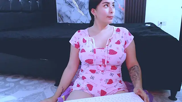 NoaLeon21 online show from March 3, 2026, 6:59 pm