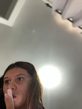 allisonn parker26 online show from November 25, 2025, 7:36 pm