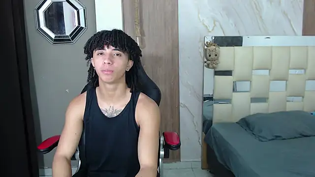Snapshot of kim_curlyy chatting on May 12, 2026, 1:28 pm kim curlyy online show from May 12, 2026, 1:28 pm