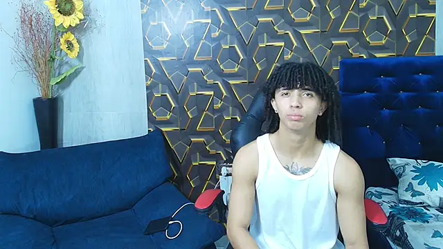 Snapshot of kim_curlyy chatting on April 24, 2026, 1:18 am kim curlyy online show from April 24, 2026, 1:18 am