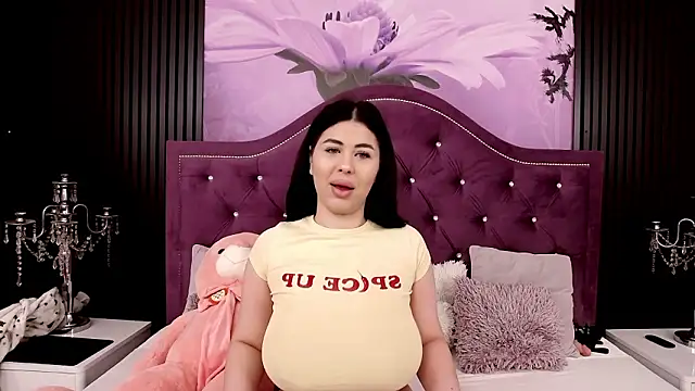 Snapshot of MegaBoobsDeee chatting on March 12, 2026, 5:55 am MegaBoobsDeee online show from March 12, 2026, 5:55 am