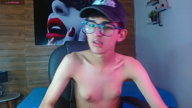 Michaelkoiv online show from December 1, 2025, 12:39 pm