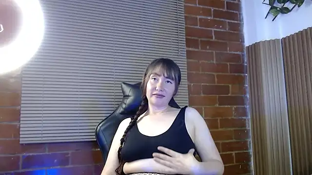 Snapshot of tiffanyrose03 chatting on November 28, 2025, 1:44 pm tiffanyrose03 online show from November 28, 2025, 1:44 pm