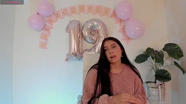 luna cute   online show from February 23, 2026, 7:47 pm