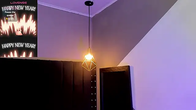 Bryan robayo5 online show from February 12, 2026, 7:35 pm