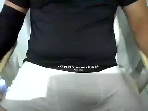 Maxsex7771 online show from December 14, 2025, 6:24 pm