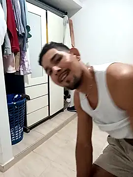 Snapshot of Meretrix_XXX chatting on December 17, 2025, 4:50 am Meretrix XXX online show from December 17, 2025, 4:50 am