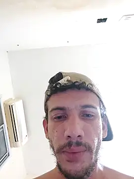 Snapshot of Surf_boy8 chatting on November 29, 2025, 1:39 am Surf boy8 online show from November 29, 2025, 1:39 am