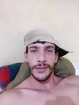 Snapshot of Surf_boy8 chatting on December 1, 2025, 11:05 pm Surf boy8 online show from December 1, 2025, 11:05 pm