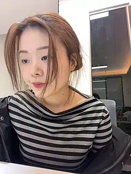 Snapshot of DMG-41 chatting on January 6, 2026, 7:01 am DMG-41 online show from January 6, 2026, 7:01 am