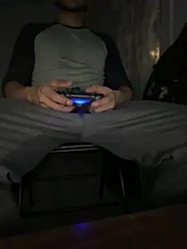 Snapshot of Montana-13 chatting on February 8, 2026, 7:50 am Montana-13 online show from February 8, 2026, 7:50 am