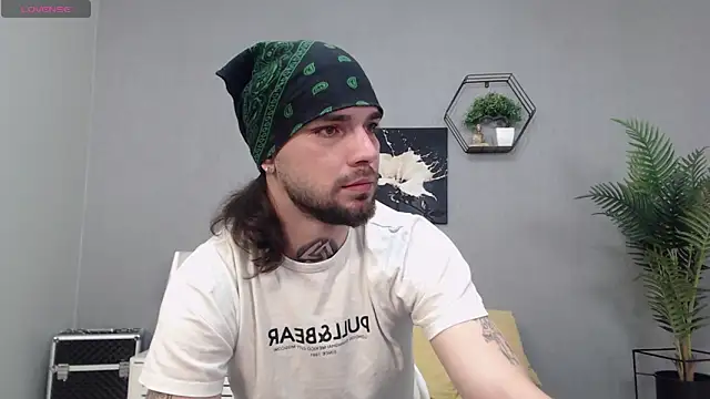 KaneHunter online show from March 12, 2026, 8:02 pm