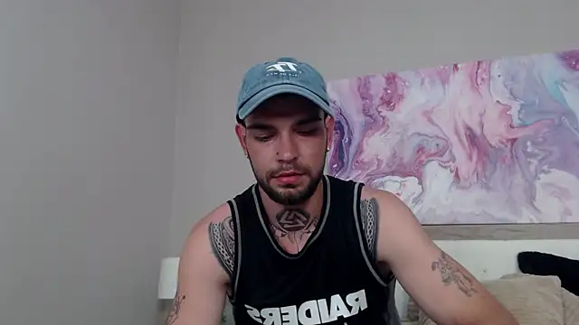 Snapshot of KaneHunter chatting on June 18, 2026, 11:54 pm KaneHunter online show from June 18, 2026, 11:54 pm