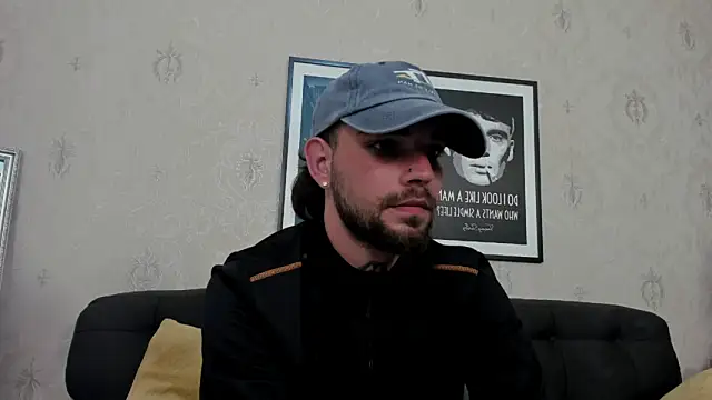 Snapshot of KaneHunter chatting on May 15, 2026, 10:52 pm KaneHunter online show from May 15, 2026, 10:52 pm