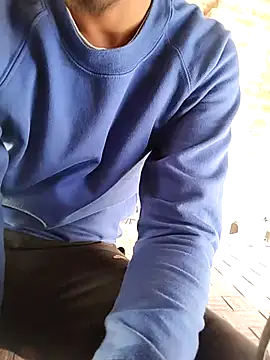 male hub online show from November 27, 2025, 8:48 am