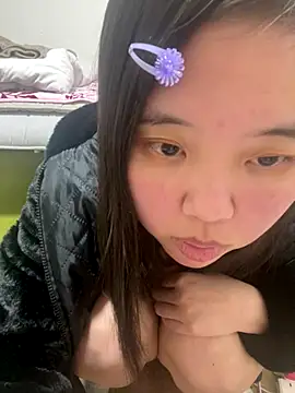 Snapshot of japan_ami chatting on December 14, 2025, 9:48 am japan ami online show from December 14, 2025, 9:48 am