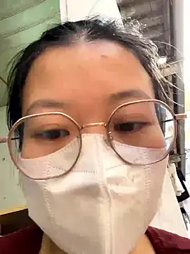 Snapshot of rose2111 chatting on January 19, 2026, 2:26 am rose2111 online show from January 19, 2026, 2:26 am