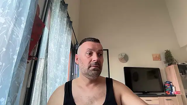Snapshot of coolsmith81 chatting on June 25, 2026, 8:30 am coolsmith81 online show from June 25, 2026, 8:30 am
