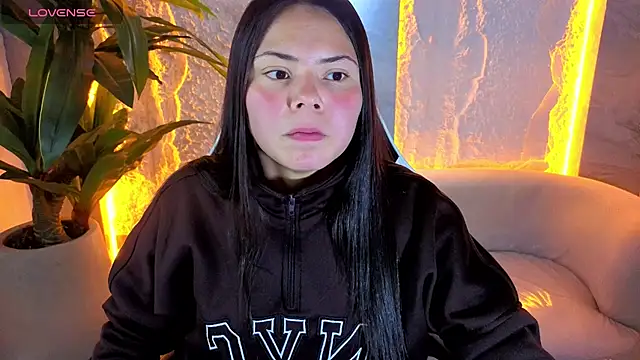 Snapshot of Polly_Tx chatting on February 24, 2026, 3:07 am Polly Tx online show from February 24, 2026, 3:07 am