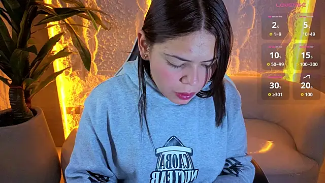 Snapshot of Polly_Tx chatting on February 27, 2026, 3:07 am Polly Tx online show from February 27, 2026, 3:07 am