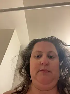 Snapshot of bea_french_curvy chatting on May 27, 2026, 7:54 pm bea french curvy online show from May 27, 2026, 7:54 pm