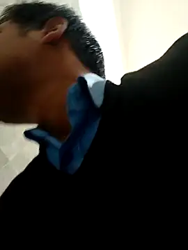 achut32 online show from November 30, 2025, 1:39 am