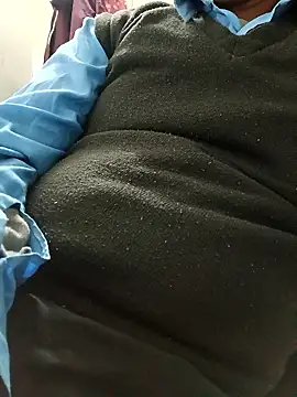 achut32 online show from December 1, 2025, 1:34 pm