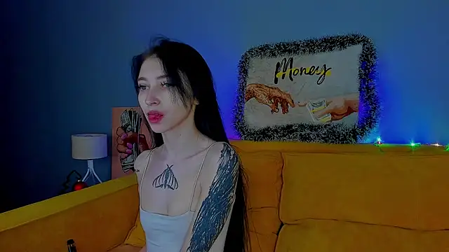 Snapshot of Ellen_Hops chatting on December 19, 2025, 7:22 am Ellen Hops online show from December 19, 2025, 7:22 am