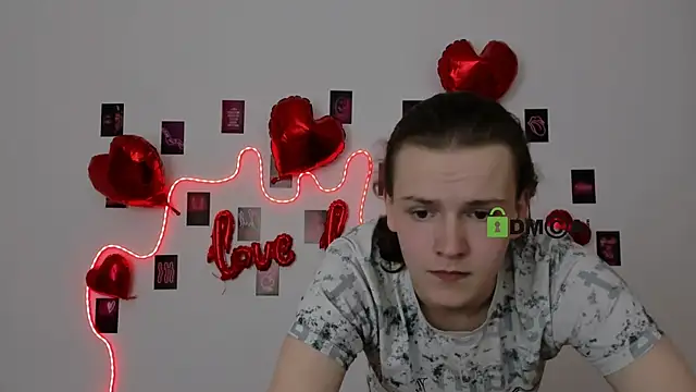 Snapshot of leo_void chatting on February 20, 2026, 8:22 pm leo void online show from February 20, 2026, 8:22 pm