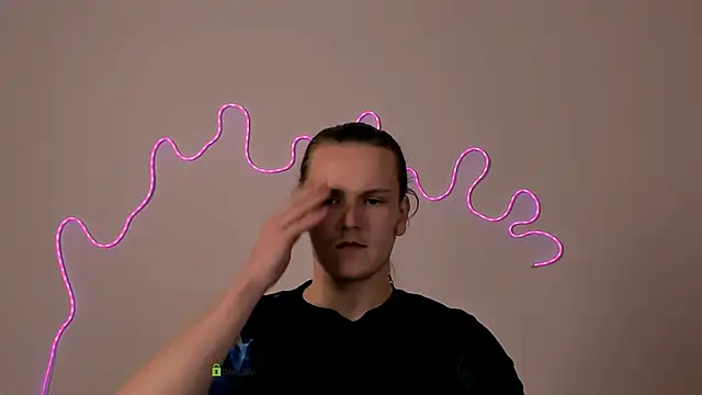 Snapshot of leo_void chatting on January 6, 2026, 9:35 am leo void online show from January 6, 2026, 9:35 am