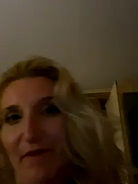 Snapshot of Skyme2713 chatting on January 8, 2026, 5:52 pm Skyme2713 online show from January 8, 2026, 5:52 pm