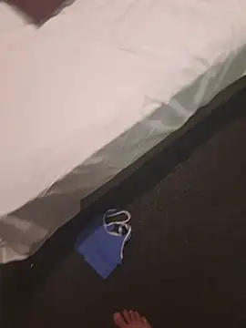 Snapshot of Skyme2713 chatting on December 14, 2025, 1:17 pm Skyme2713 online show from December 14, 2025, 1:17 pm