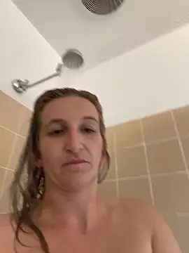 Snapshot of Skyme2713 chatting on December 20, 2025, 2:03 am Skyme2713 online show from December 20, 2025, 2:03 am