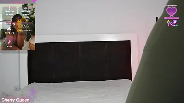 CerecitaQueenn online show from April 16, 2026, 8:53 pm