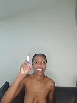 Snapshot of MsParisSmith chatting on January 6, 2026, 6:12 pm MsParisSmith online show from January 6, 2026, 6:12 pm