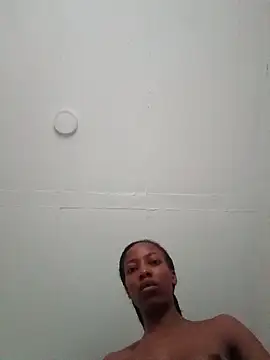 Snapshot of MsParisSmith chatting on February 18, 2026, 5:27 am MsParisSmith online show from February 18, 2026, 5:27 am