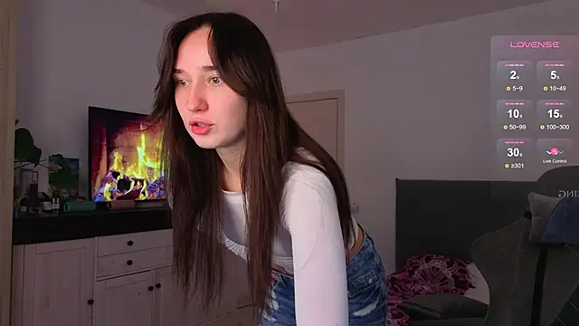 Snapshot of SoftPulse chatting on November 29, 2025, 5:51 am SoftPulse online show from November 29, 2025, 5:51 am