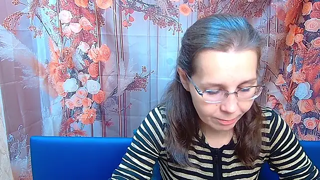 DaisyEdit online show from November 30, 2025, 6:14 am