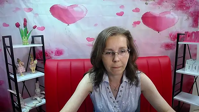 Snapshot of DaisyEdit chatting on July 15, 2026, 11:17 am DaisyEdit online show from July 15, 2026, 11:17 am